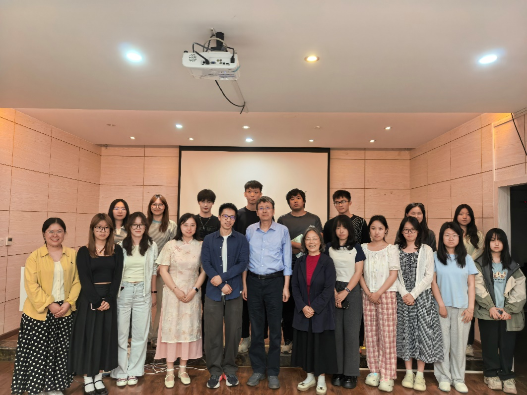 华南师范大学郭超教授应邀来我院作学术讲座