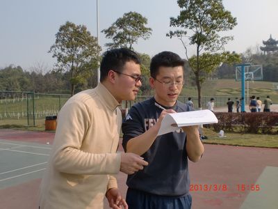 庆快乐节日，强团队体魄——外国语学院学生工作办公室第一届羽毛球赛顺利举行